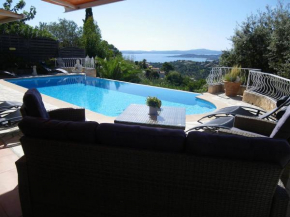 Villa avec piscine privée, climatisation et parking aux Issambres - FR-1-768-26